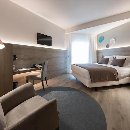 Отель & Terraza 4 Sup 4*