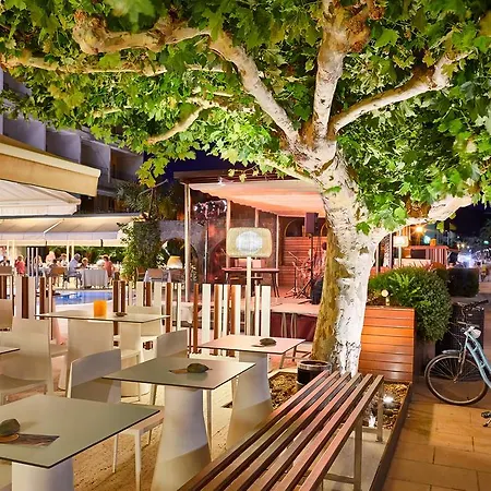特拉沙酒店及spa 罗萨斯